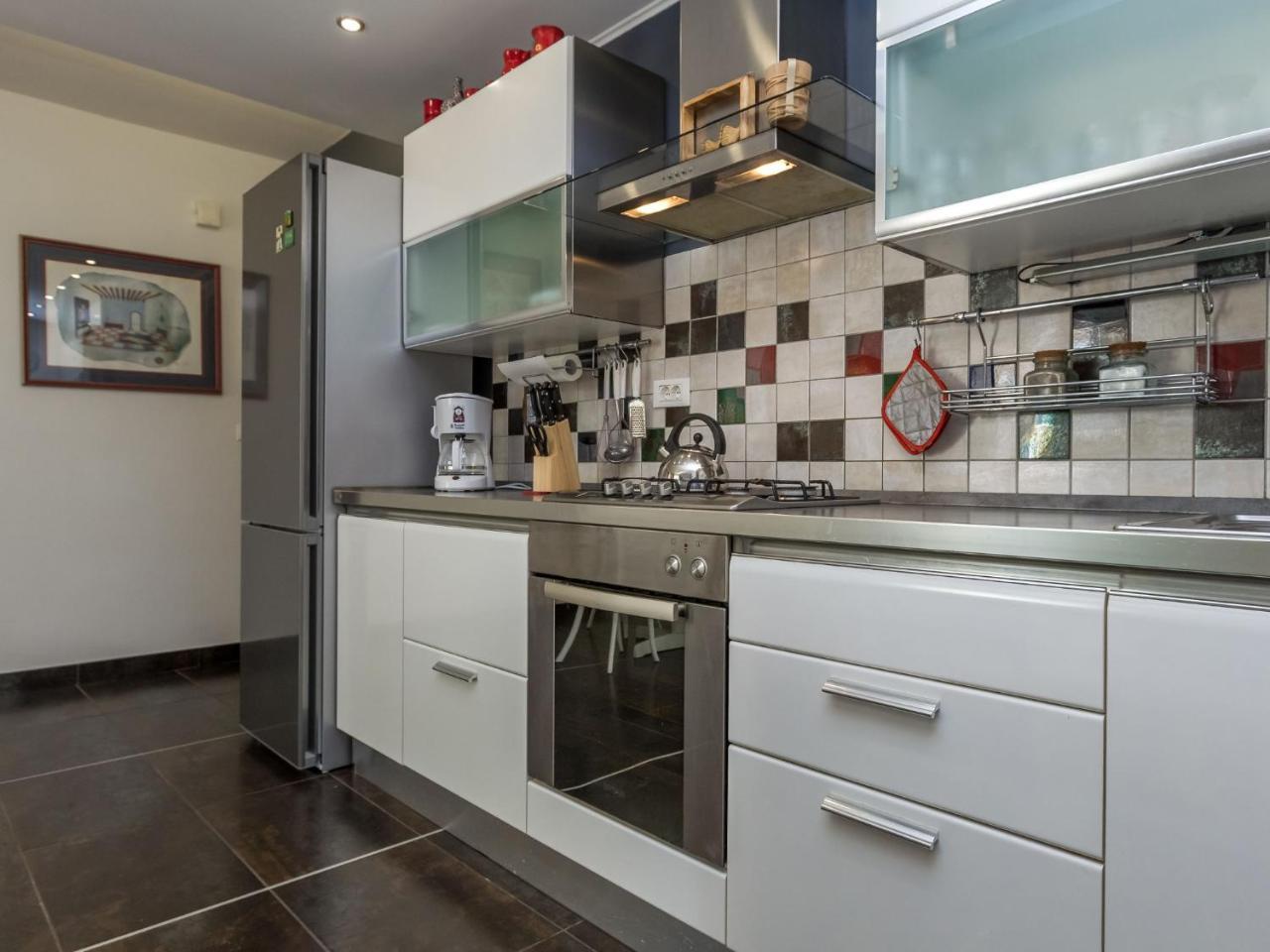 Spacious Holiday Home In Molat With Pool Brgulje ภายนอก รูปภาพ
